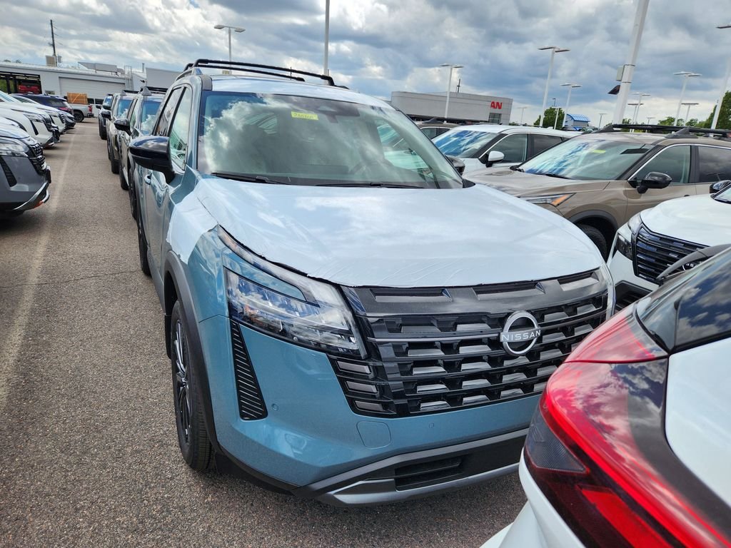 New 2026 Baltic Teal Pearl Nissan SL image 2