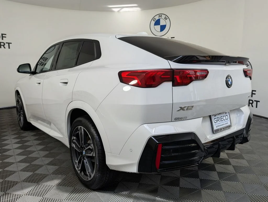 New 2026 Alpine White BMW xDrive28i image 8