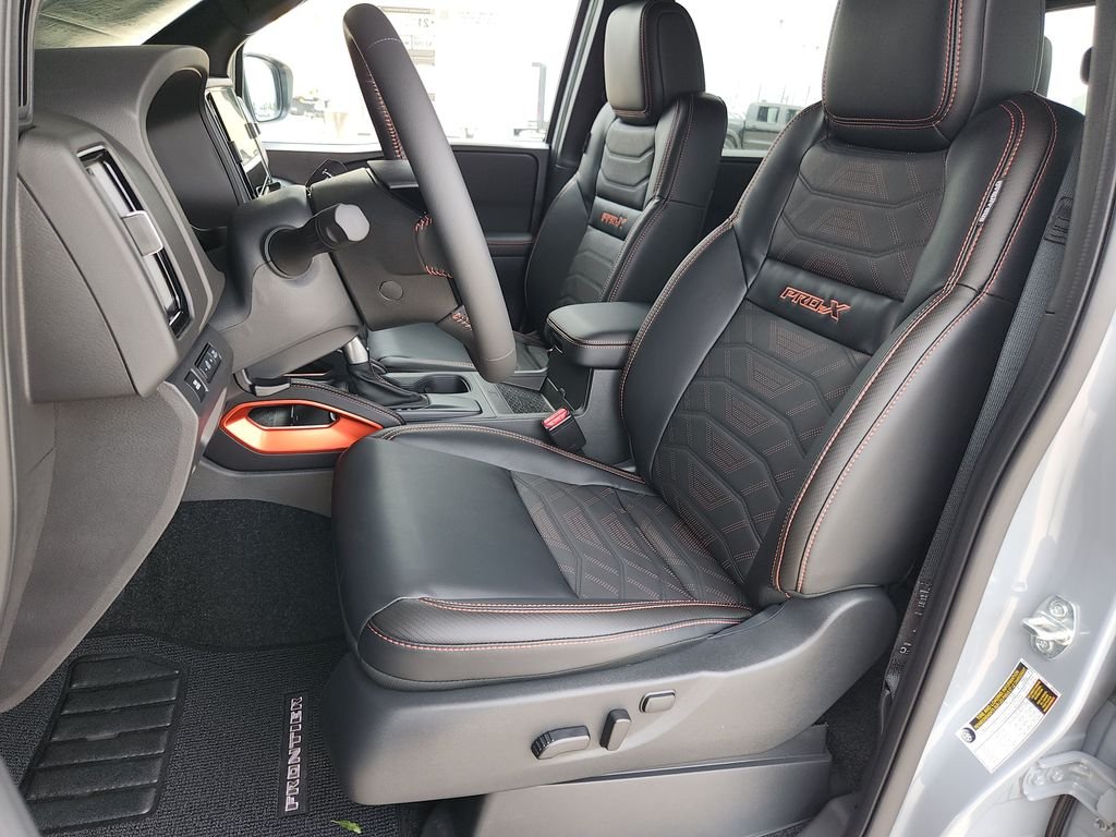2026 Nissan Frontier PRO-X - Photo 8