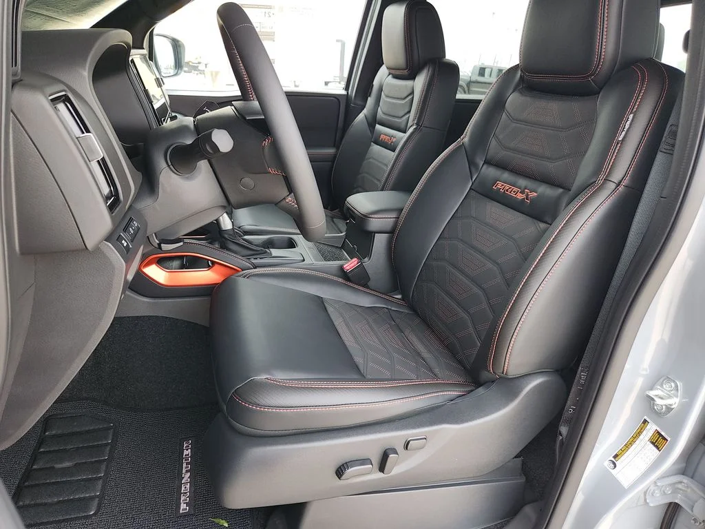 2026 Nissan Frontier PRO-X - Photo 8