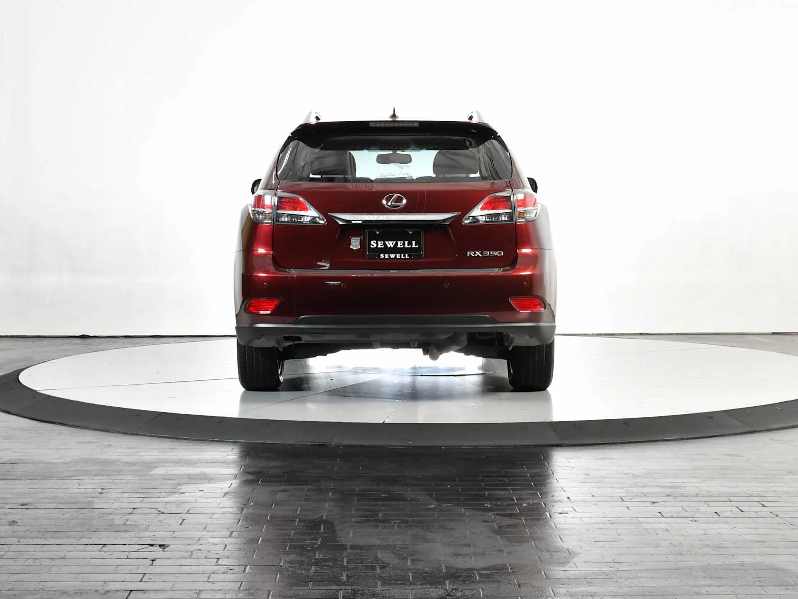 Used 2014 Claret Mica Lexus  image 4