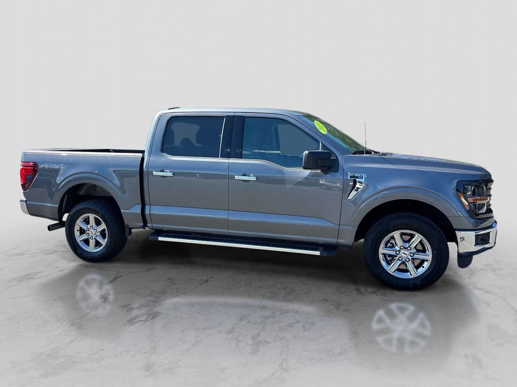 Used 2025 Gray Ford XLT image 7