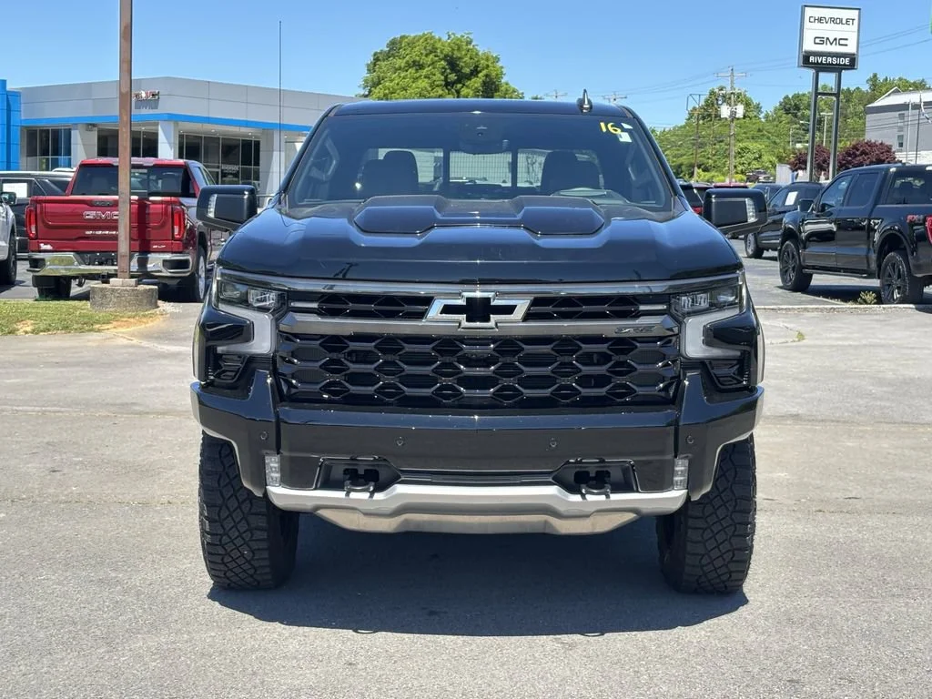 Used 2025 Black Chevrolet ZR2 image 6
