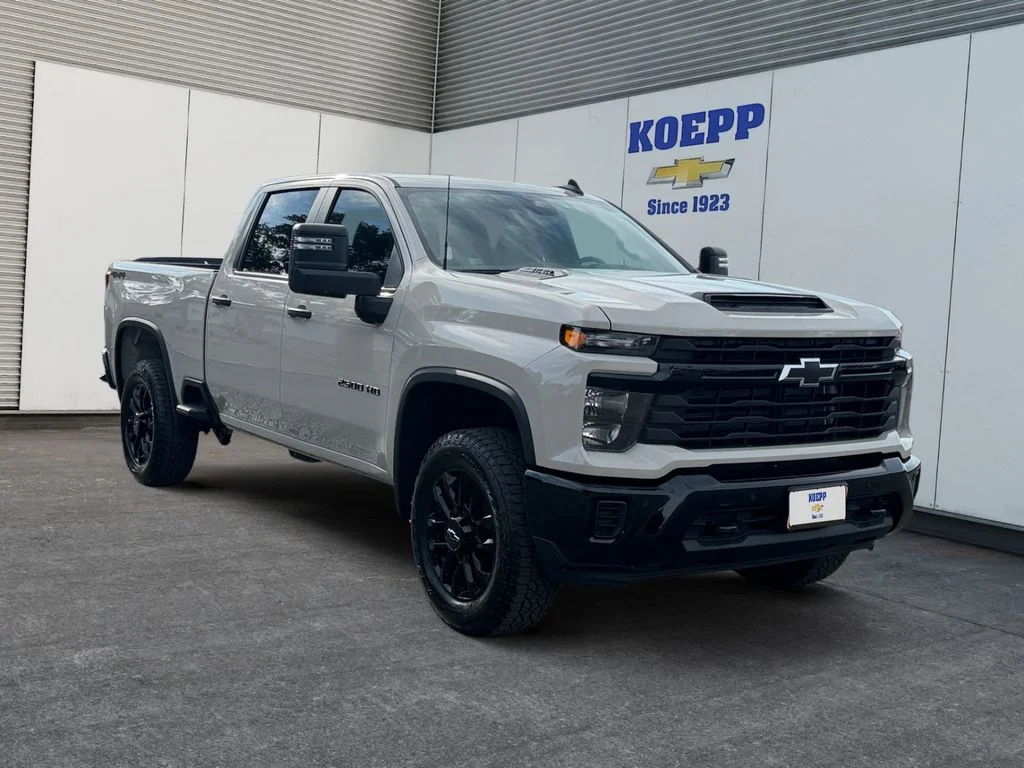 New 2026 White Sands Chevrolet Custom image 7