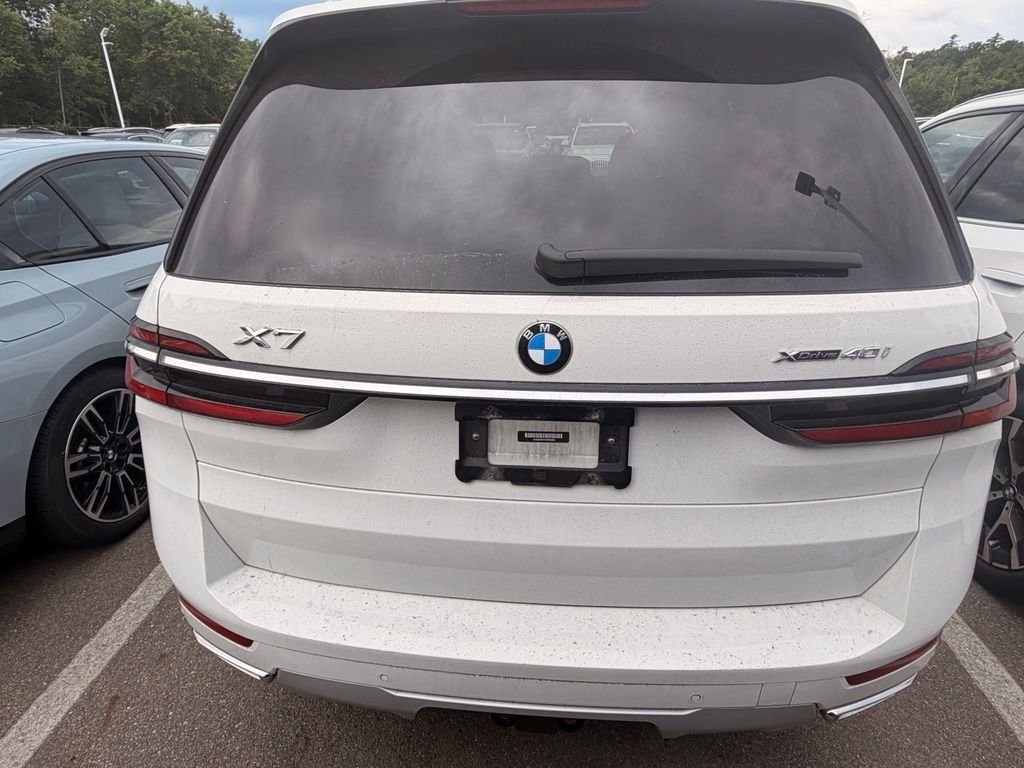 Certified Used 2024 Alpine White BMW xDrive40i image 4