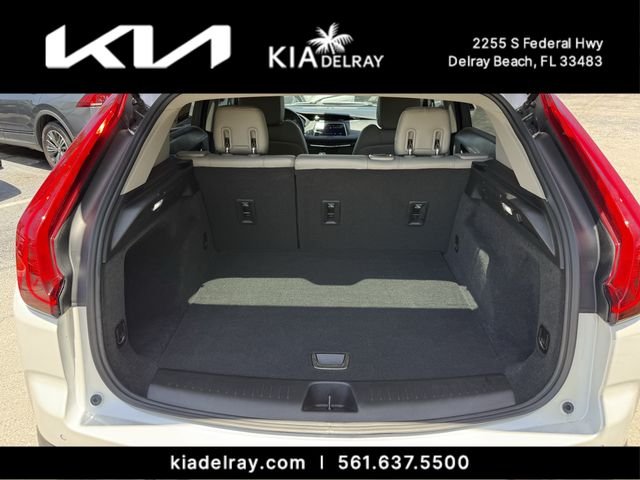 Used 2020 White Cadillac Luxury image 8