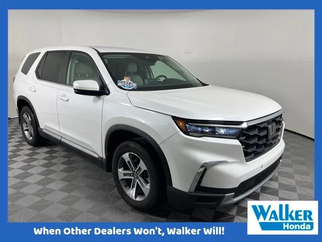 2024 Honda Pilot EX-L 8-Occupant AWD's photo