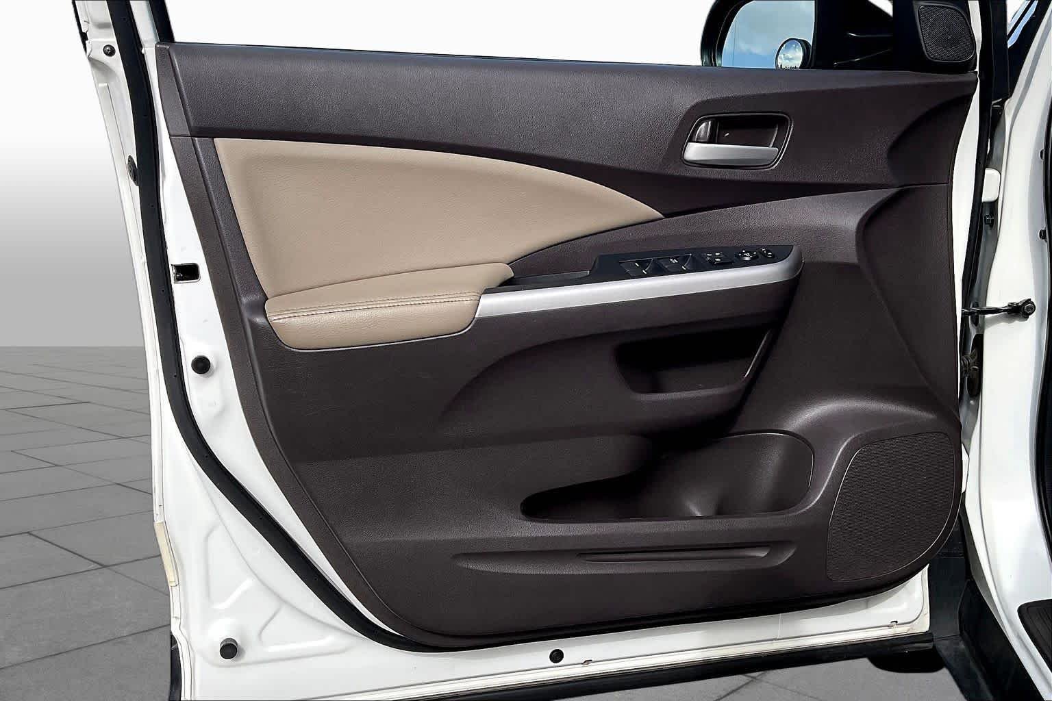 Used 2014 White Diamond Pearl Honda EX-L image 21