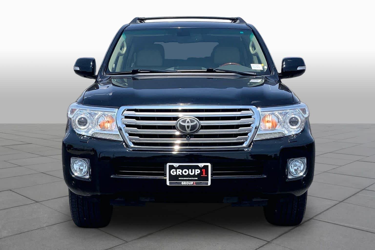Used 2013 Black Toyota  image 4