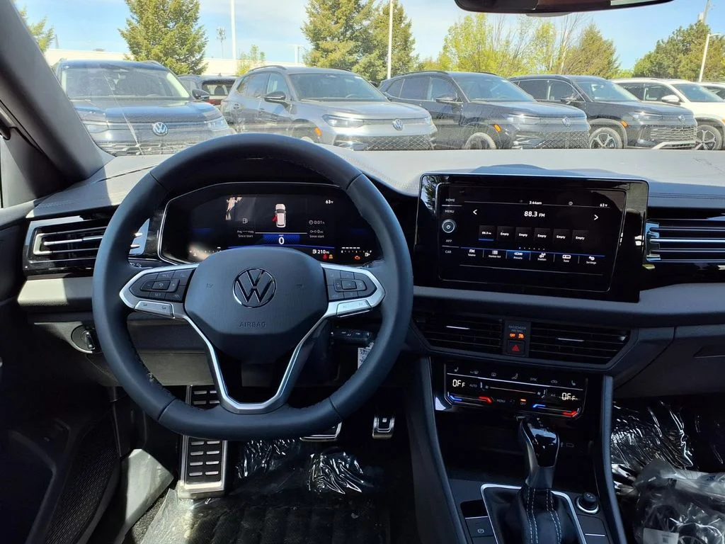 New 2026 Pyrite Silver Metallic Volkswagen 1.5T Sport image 9