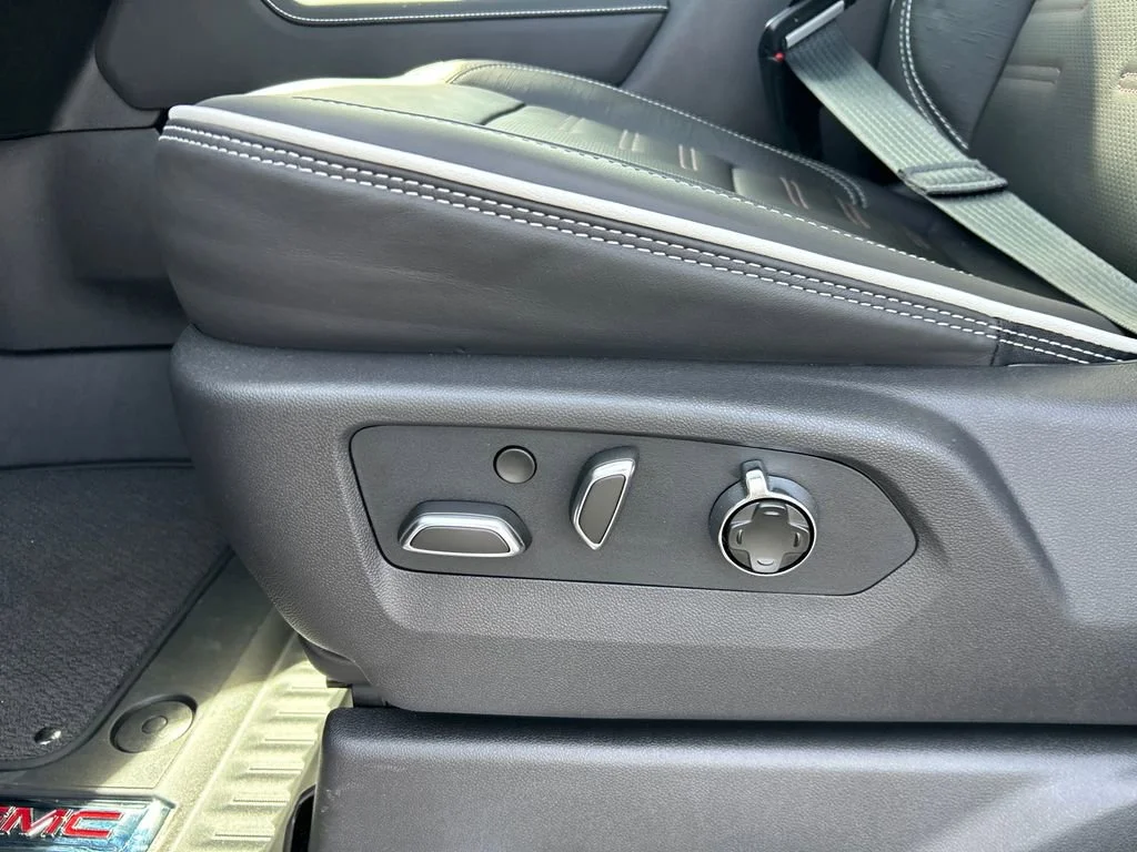 2026 GMC Sierra 2500HD AT4X - Photo 17