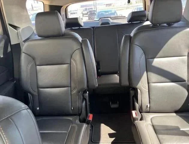 Used 2021 Summit White Chevrolet LT Leather image 12