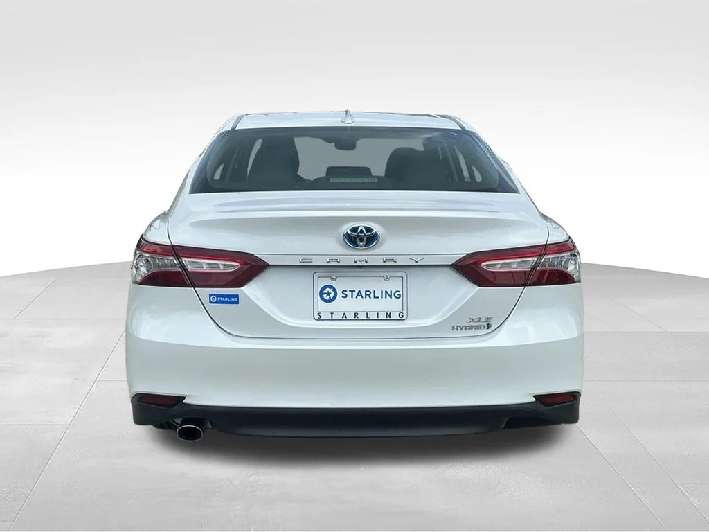 Used 2020 Beige Toyota XLE image 9