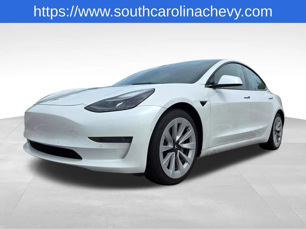 Used 2022  Tesla RWD image 33