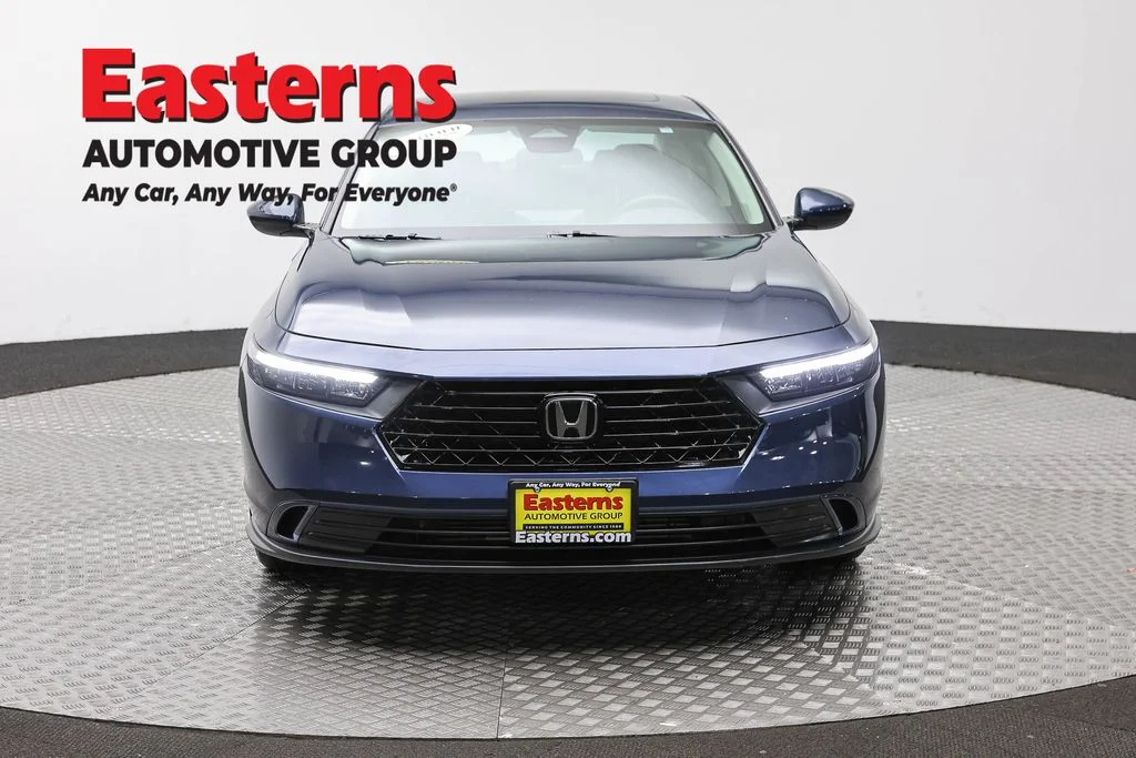 Used 2023 Blue Honda EX image 2