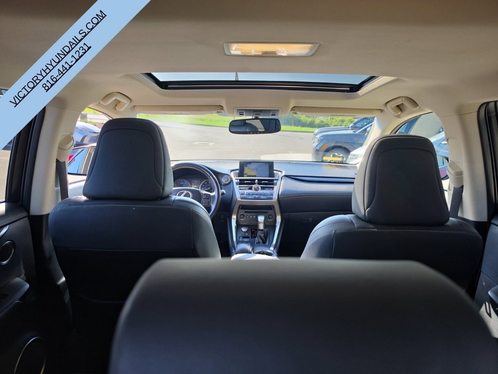 Used 2015 Red Lexus 200t image 33