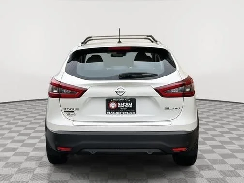 Certified Used 2022 White Nissan SL image 4