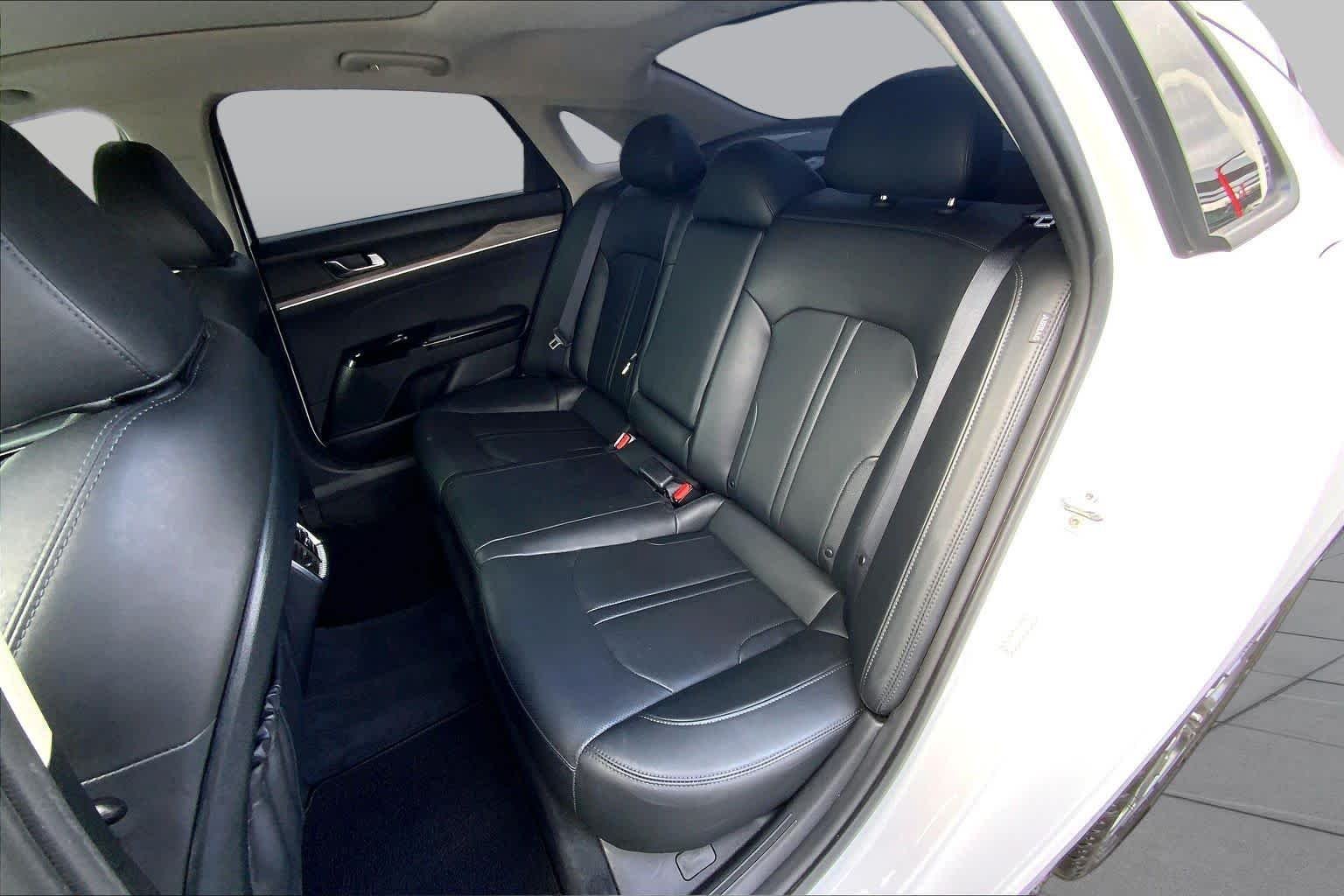 Used 2021 Glacial White Pearl Kia EX image 21
