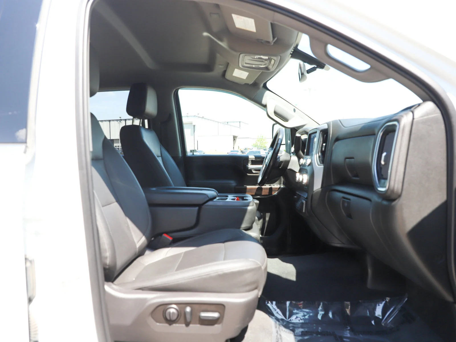 Used 2022 Summit White GMC SLT image 13