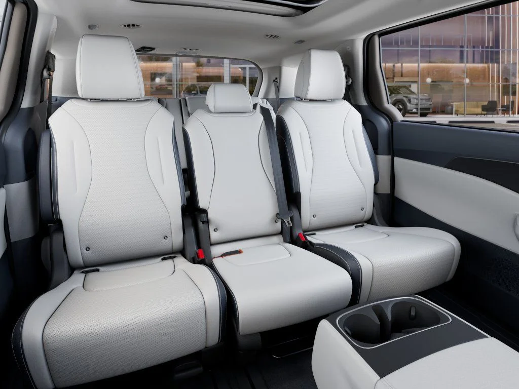 New 2027 White Kia SX Prestige image 16