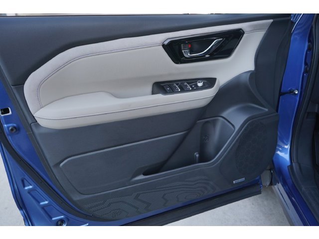 New 2026 DAYBREAK BLUE PEARL Subaru Limited Hybrid image 11