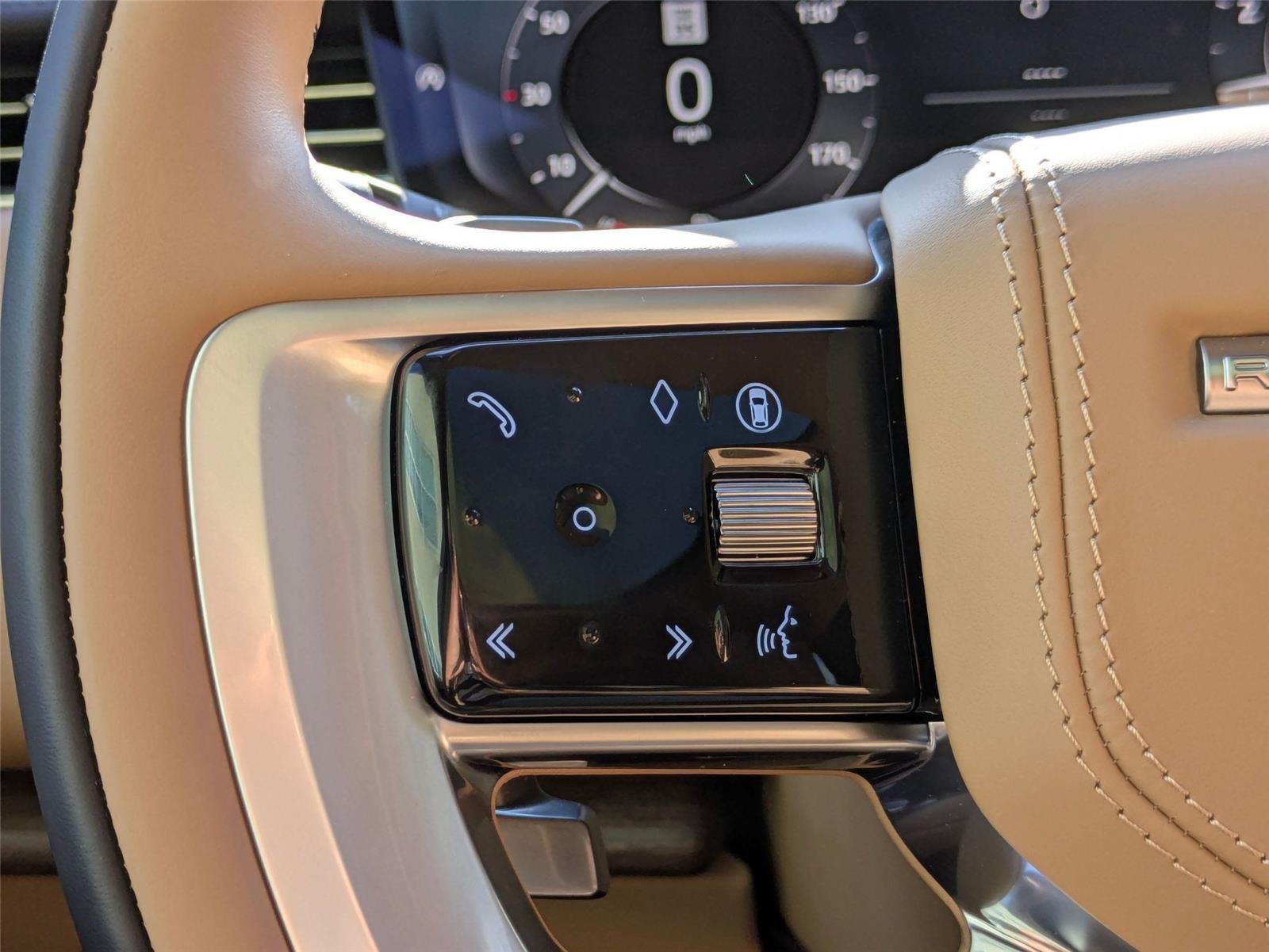 New 2026 Velocity Blue Land Rover SE image 17