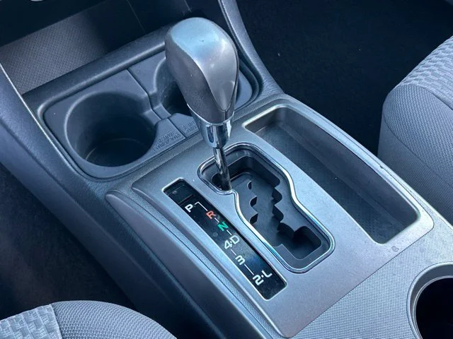 Used 2013 White Toyota Base image 38