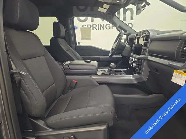 New 2026 Carbonized Gray Metallic Ford XLT image 10