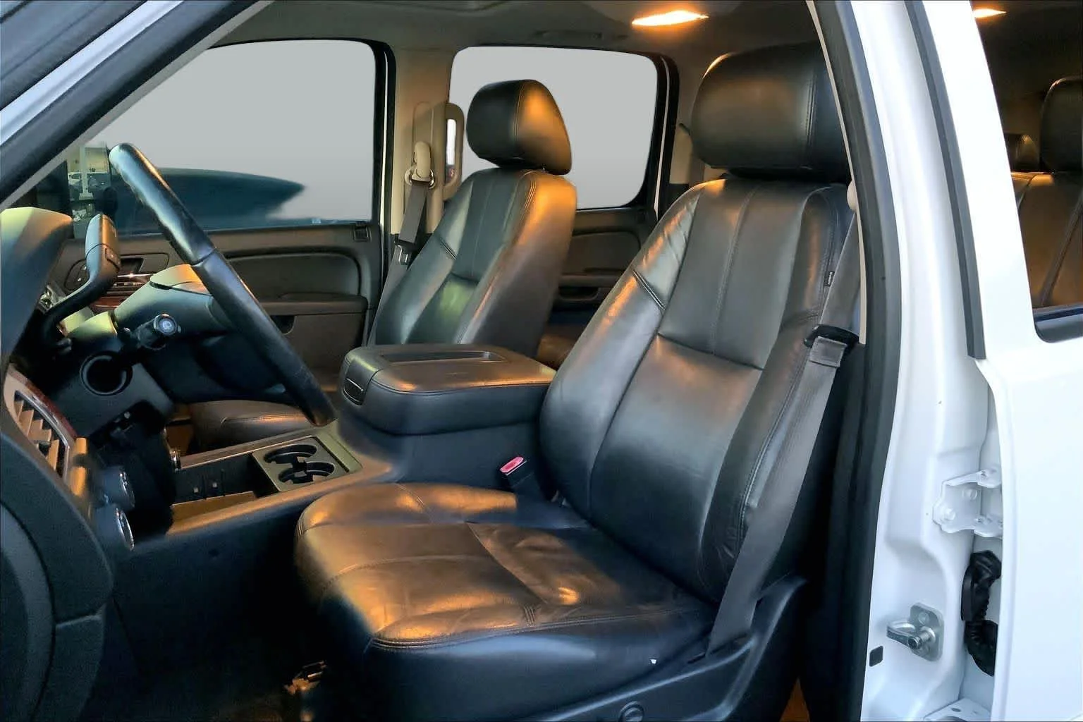 Used 2013 Summit White Chevrolet LT image 7