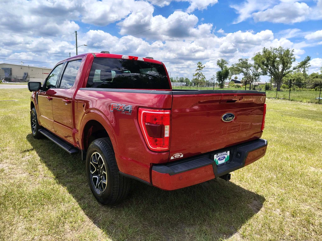 Used 2021 Red Ford XLT 4X4 CREW 5.0 image 3