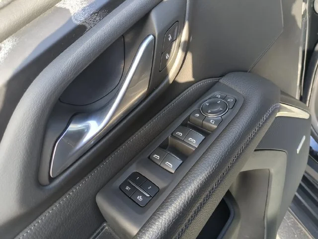 Used 2023 Onyx Black GMC Denali image 14