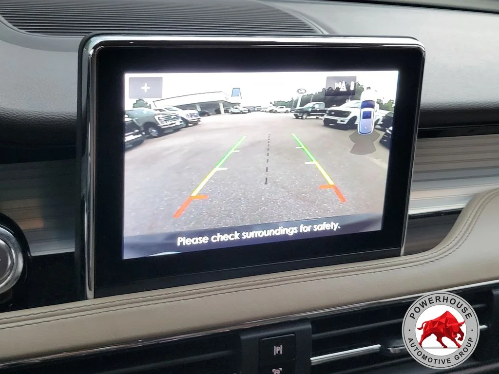 Used 2020 Black Lincoln Standard image 24