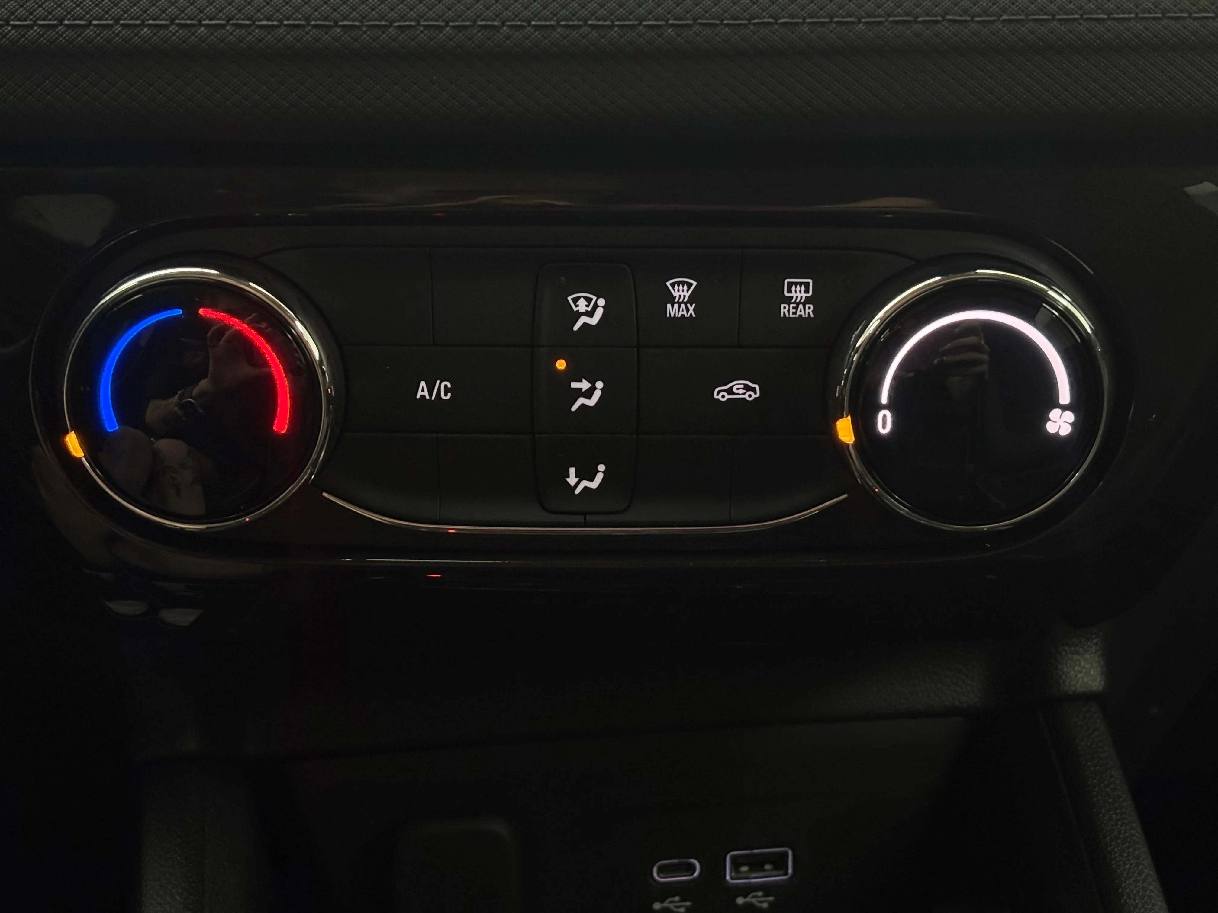 Used 2025 Mosaic Black Metallic Chevrolet LT image 23