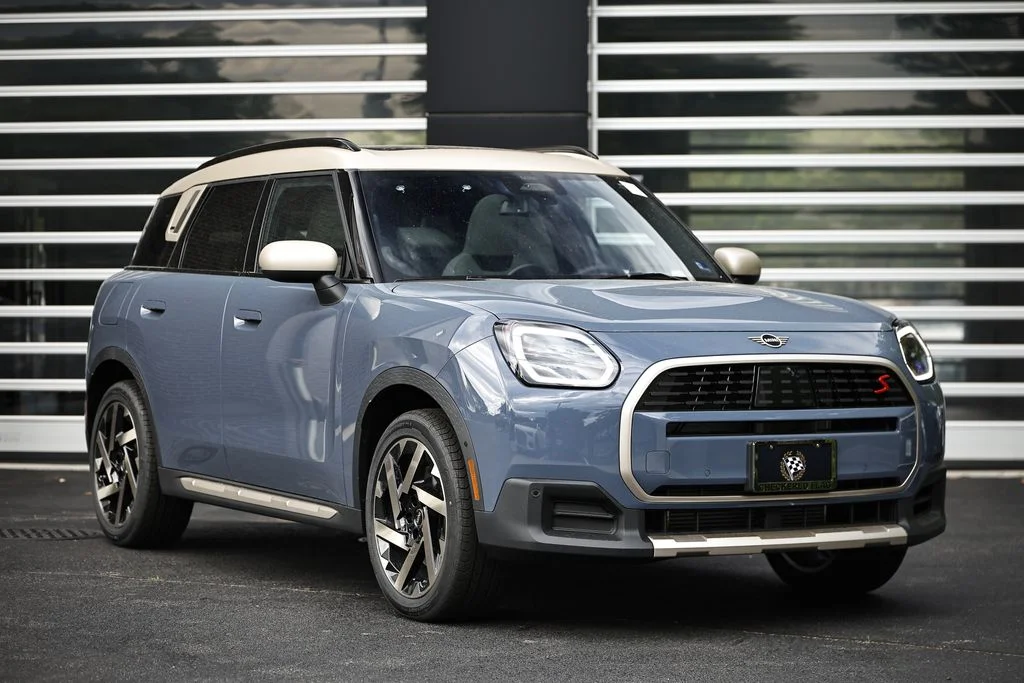 2027 MINI Cooper's photo