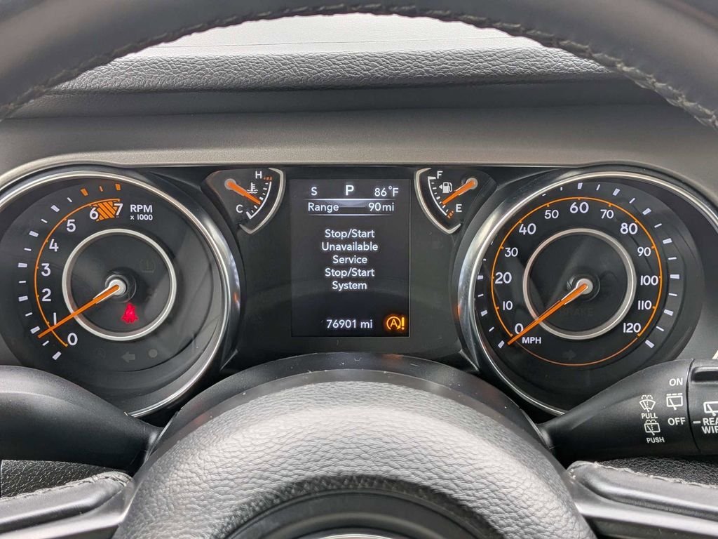 Used 2022 Green Jeep Willys image 31