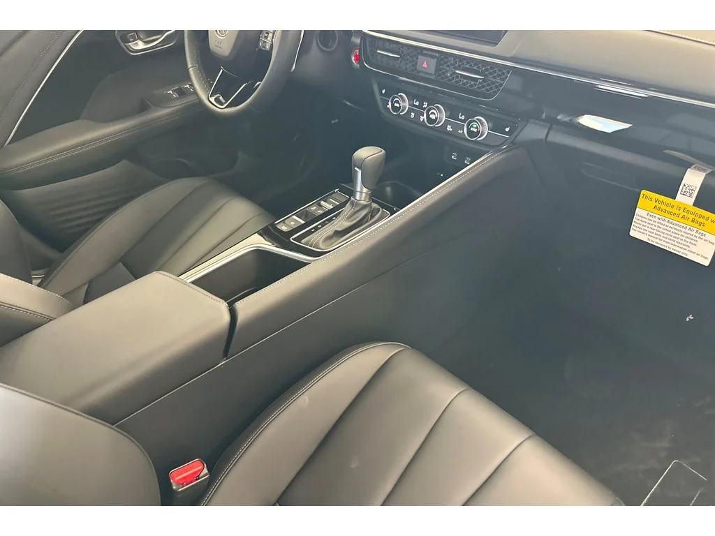 2025 Acura ADX Base - Photo 13