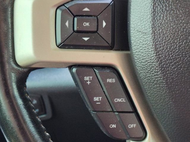 Used 2022 White Ford Lariat image 26