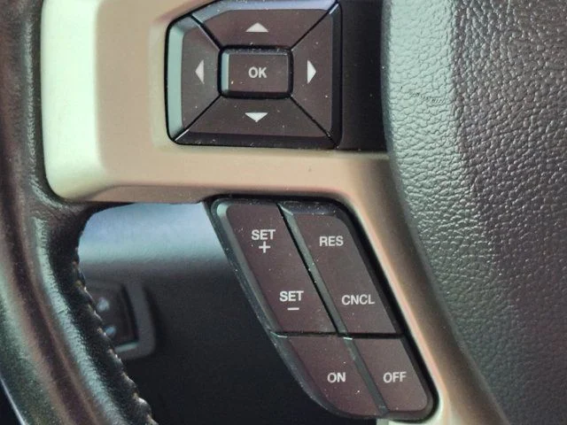 Used 2022 Oxford White Ford Lariat image 26