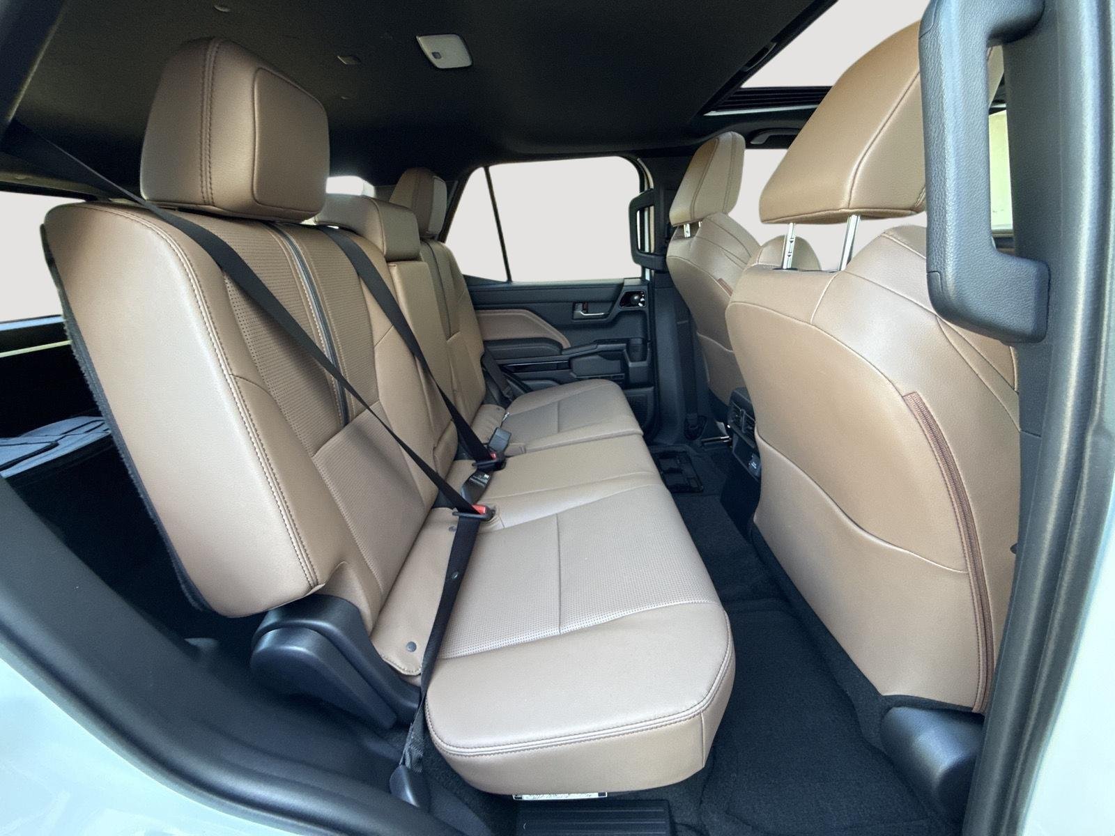 Used 2026 Wind Chill Pearl Toyota Limited image 5