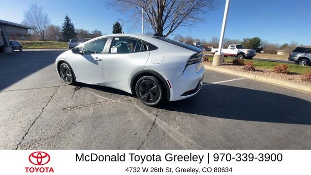 2026 Toyota Prius Plug-in Hybrid SE - Photo 6