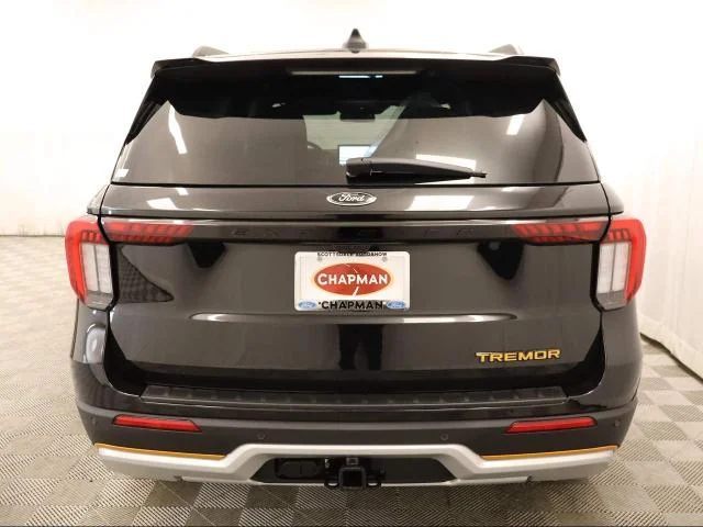 New 2026 Agate Black Metallic Ford Tremor® image 21