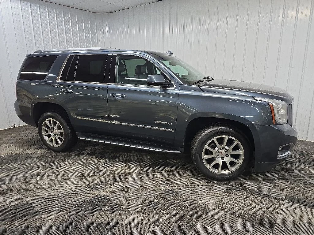 2019 GMC Yukon 4WD Denali's photo