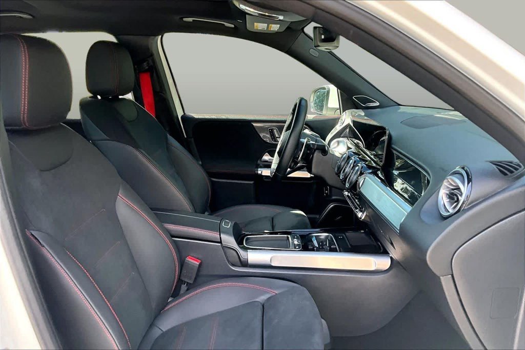 Used 2025 White Mercedes-Benz GLB 35 AMG® image 9