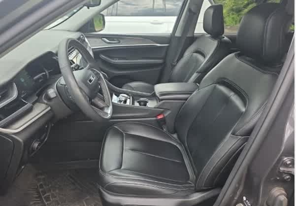 Used 2023 Baltic Gray Metallic Clearcoat Jeep  image 13