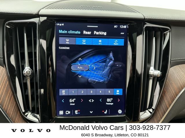 Used 2023 Blue Volvo B5 Ultimate Dark Theme image 19