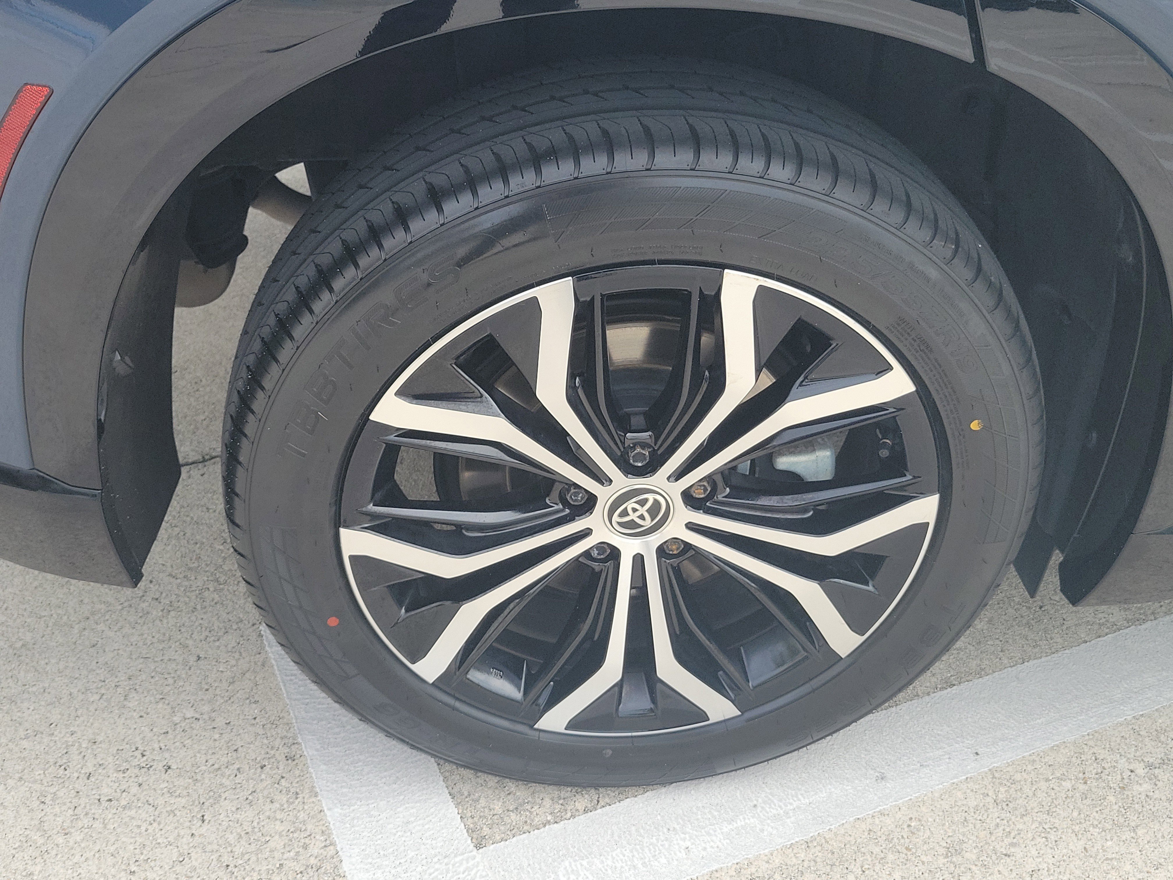 Certified Used 2025 Cloud Toyota XLE image 8