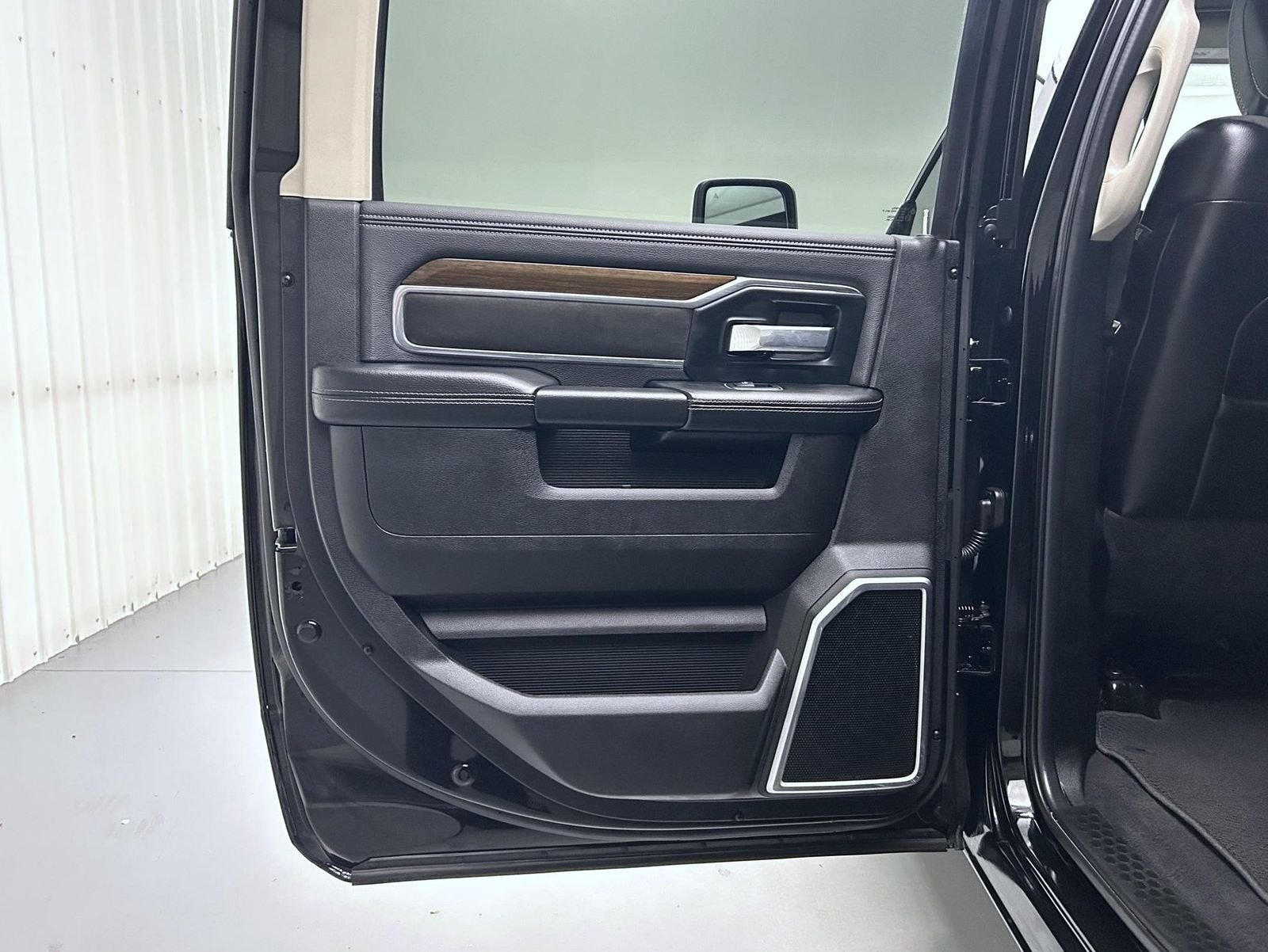 Used 2024 Black Ram Laramie image 20