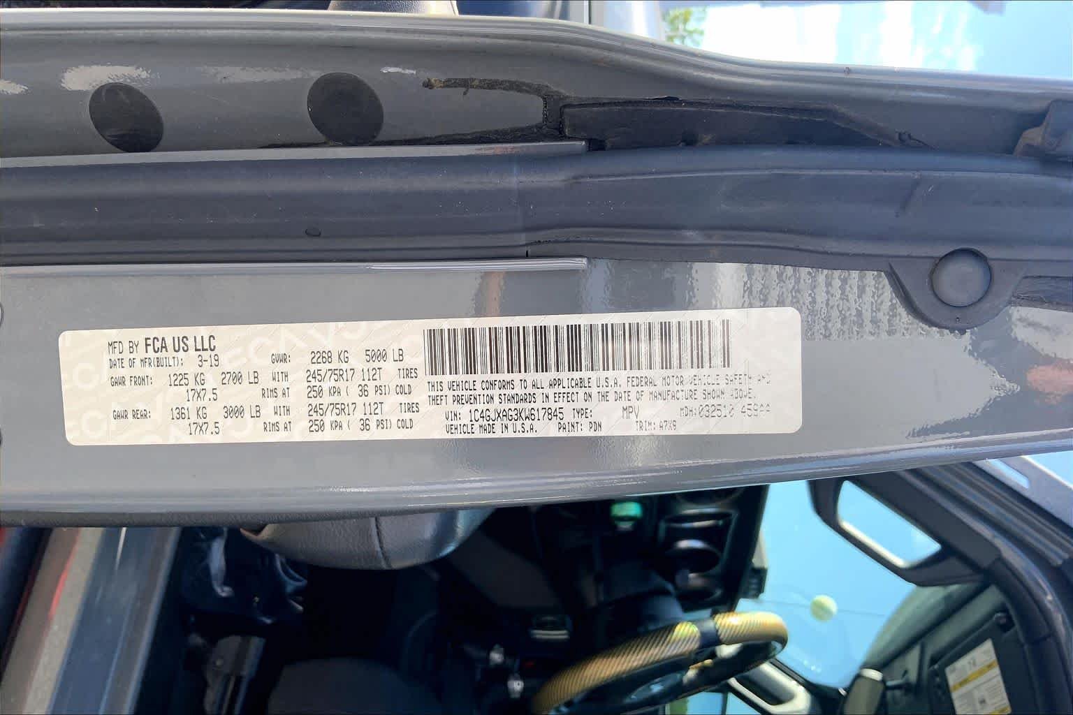 Used 2019 Sting-Gray Clearcoat Jeep Sport S image 31