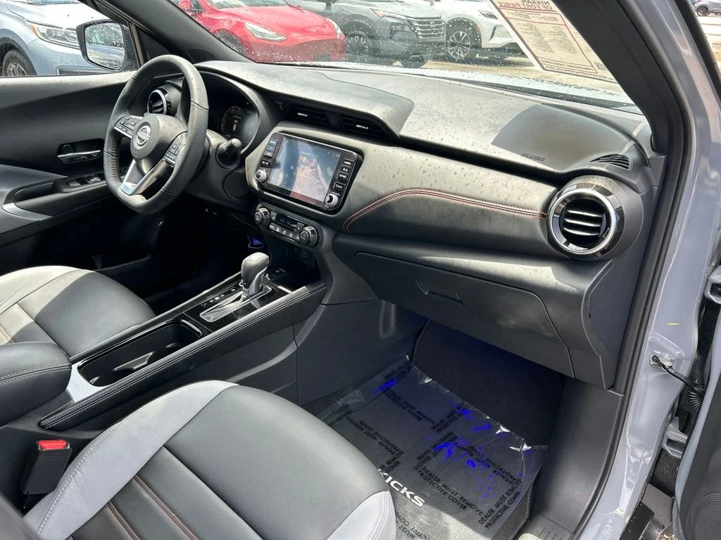 Used 2024 Boulder Gray Metallic Nissan SR image 41