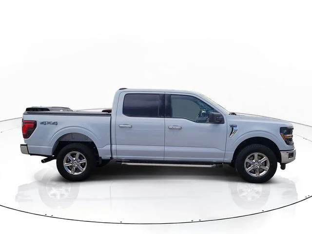Used 2025 White Ford XLT image 4
